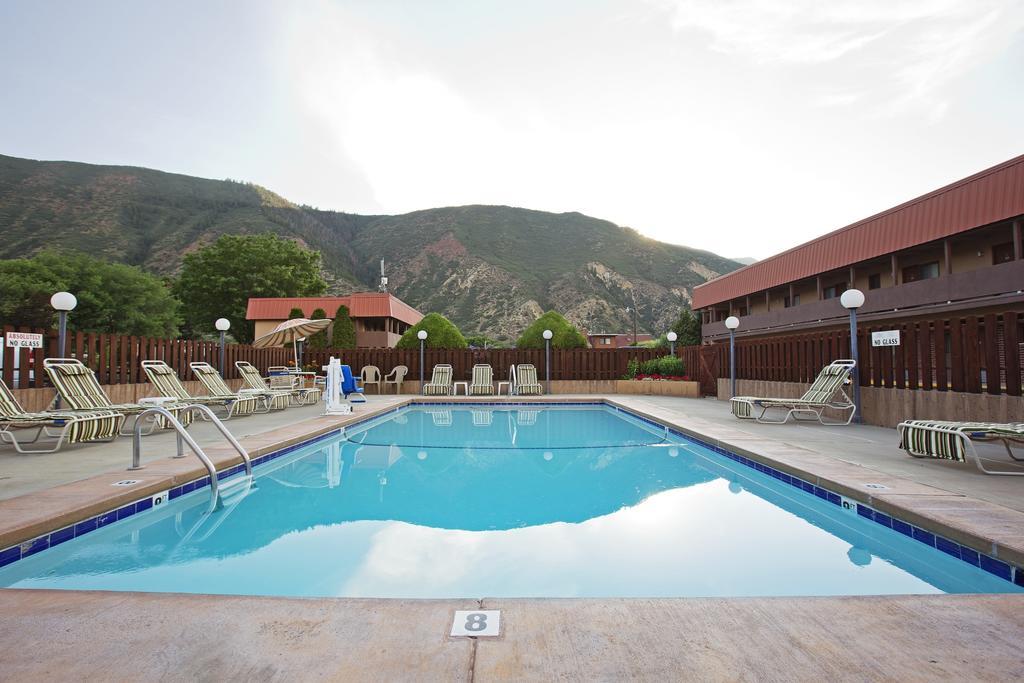 Glenwood Springs Cedar Lodge Exterior photo